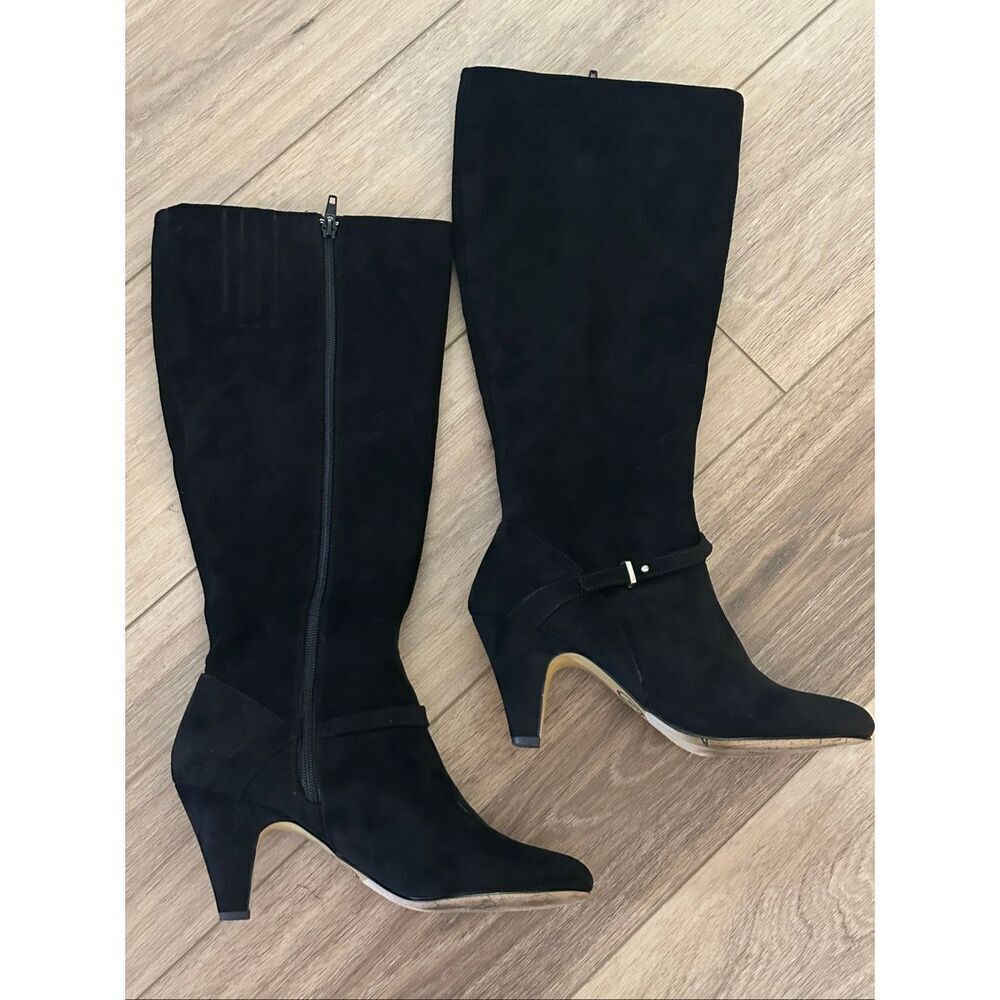 Bella Vita Women's Black Bucked Strap Sasha Round Toe Block Heel Boots Size 9M
